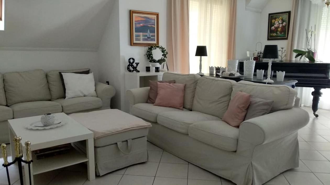 Leander Apartman Balatonlelle Kültér fotó